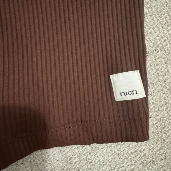 Brown Vuori Tank - Picture 2 of 2